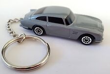 Keychain Aston Martin DB5 Silver James Bond 007 Goldfinger Rare Key Chain picture