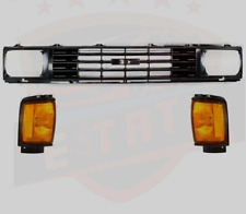 Front Black Grille & Left Right New Fits 1984-1986 TOYOTA PICKUP Park Light 3pc picture