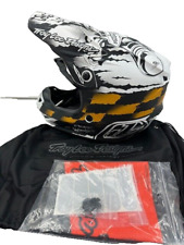 Troy Lee Designs SE4 Strike MIPS Helmet White/Black Large - 109250014 picture