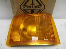 1661762C93 OEM INTERNATIONAL 4700 TRUCK RIGHT TURN SIGNAL LIGHT FRONT 1661762C92 picture