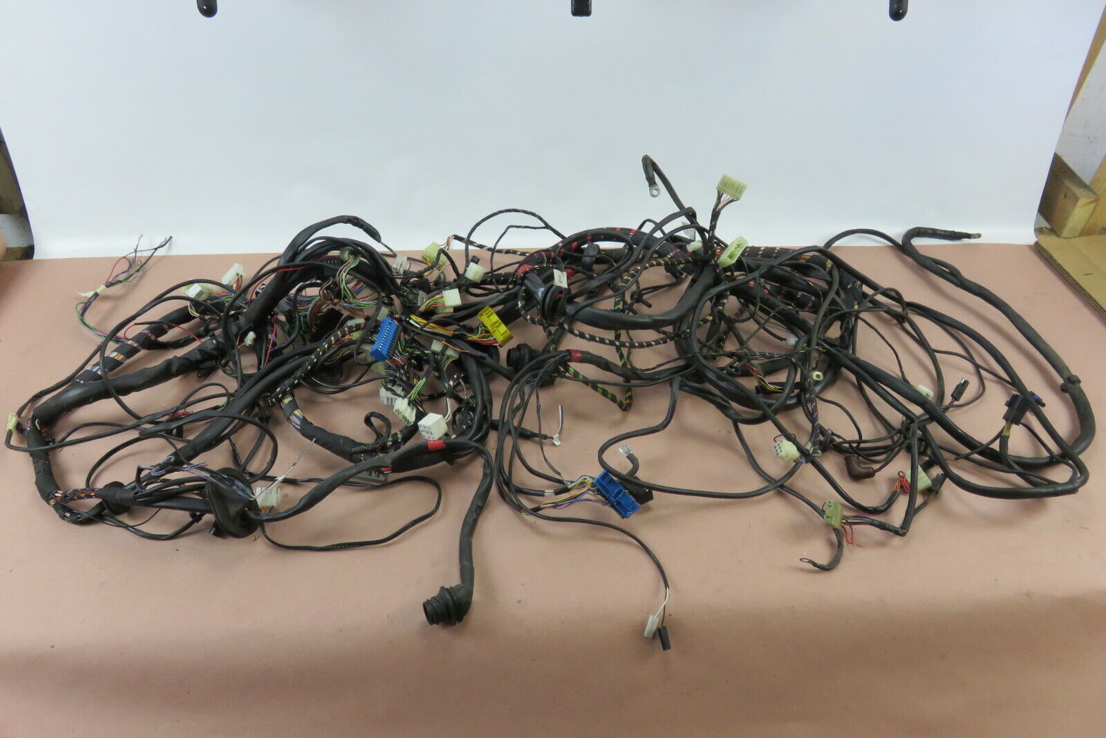 94 Ferrari 348 wiring harness cable rear end