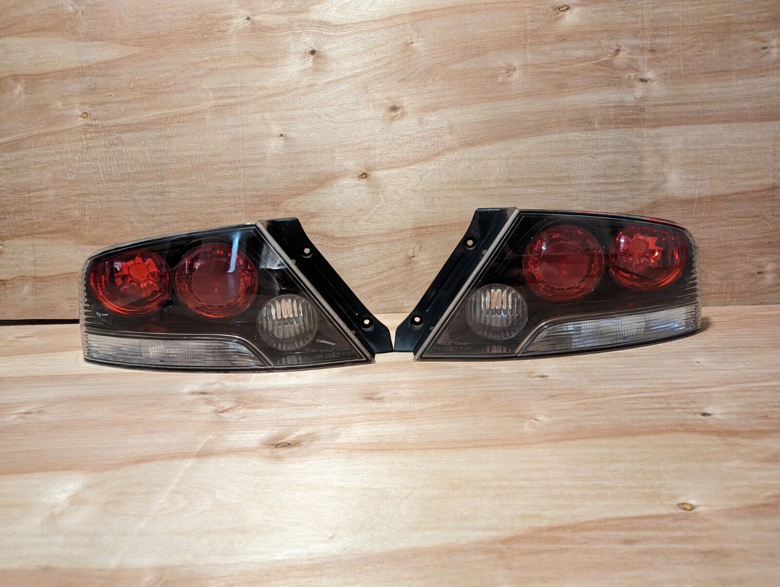 OEM Mitsubishi Evolution IX 9 Tail Lights Lamps Evo USDM CT9A *READ/SEE PICS*