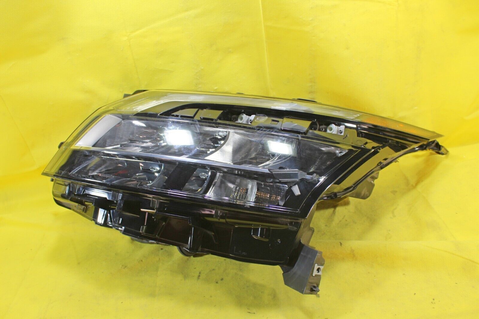 🐵 Nissan OEM 22 23 Pathfinder Right Passenger R Headlight LED *1 TAB DMG