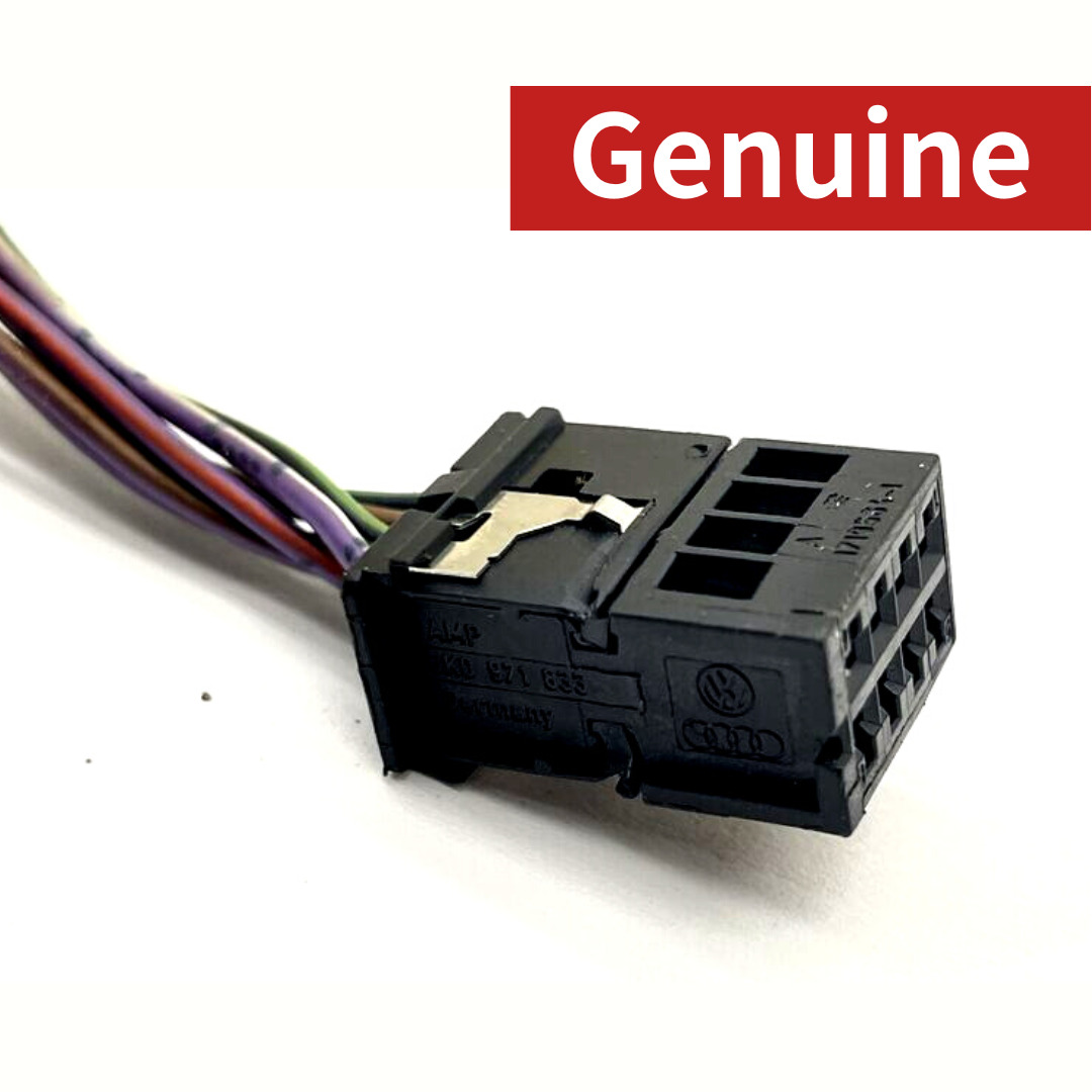 AUDI Genuine 8 Pin Plug Wiring Connector 8K0971833 For AUDI A1 MK1