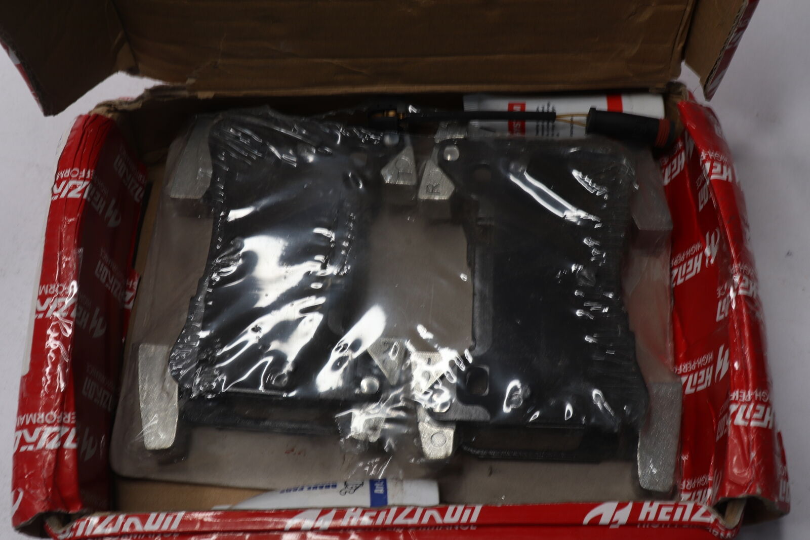 Henzikon Rear Brake Pads Set Black A0074209320