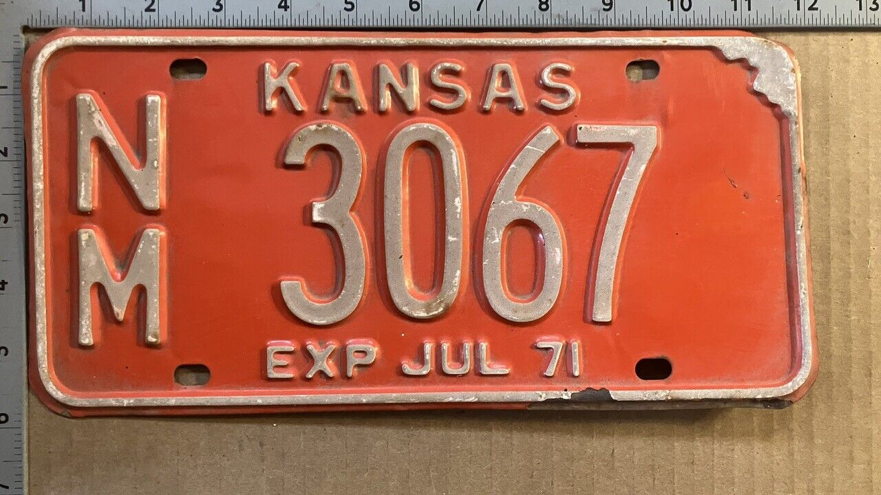 1971 Kansas license plate NM 3067 YOM DMV Nemaha Ford Chevy Dodge 13703