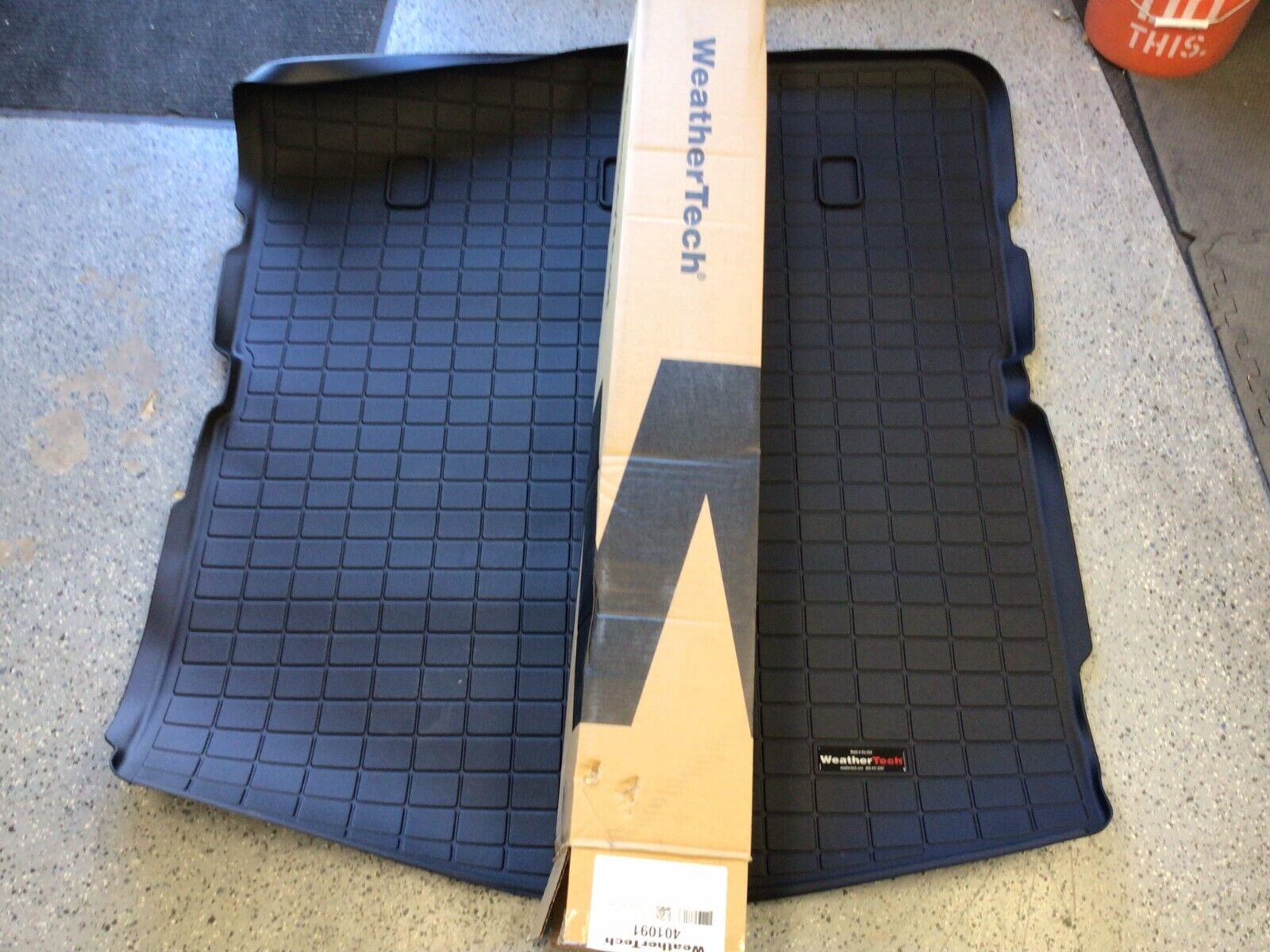 Trunk Cargo Area Liner Mat Black Large 401091 Fits 2018-2019 Ford Expedition Max
