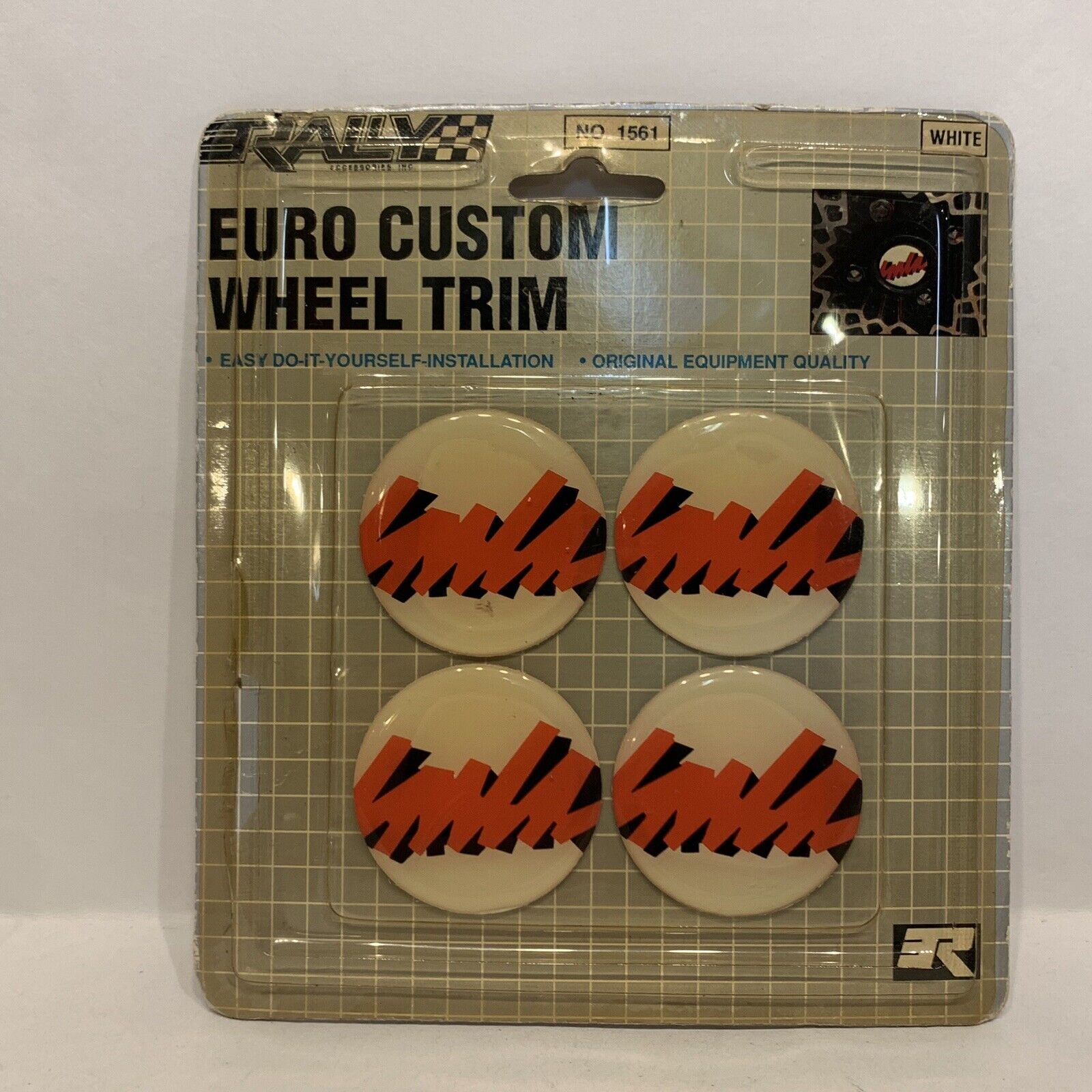 Vintage 90\'s Automotive Wheel Accent Trim Euro Retro Design White NOS Rally Rare