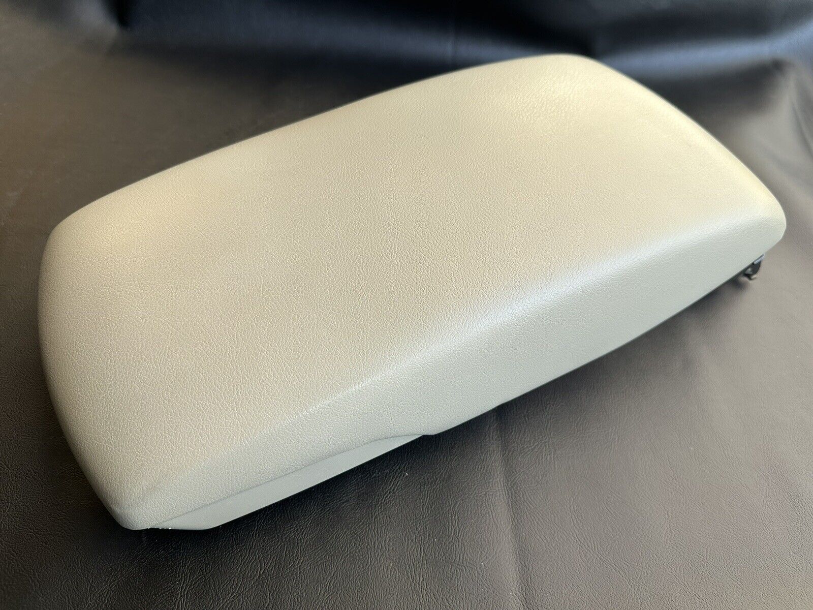 2007 - 2011 Toyota Camry Center Arm Rest Cover Lid Beige
