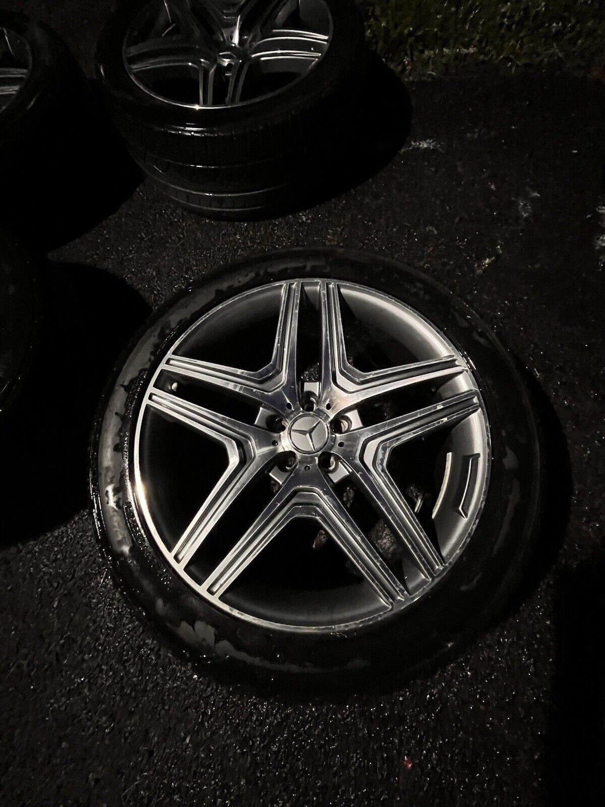 Mercedes AMG RM31 22’ Wheels (Genuine OEM)