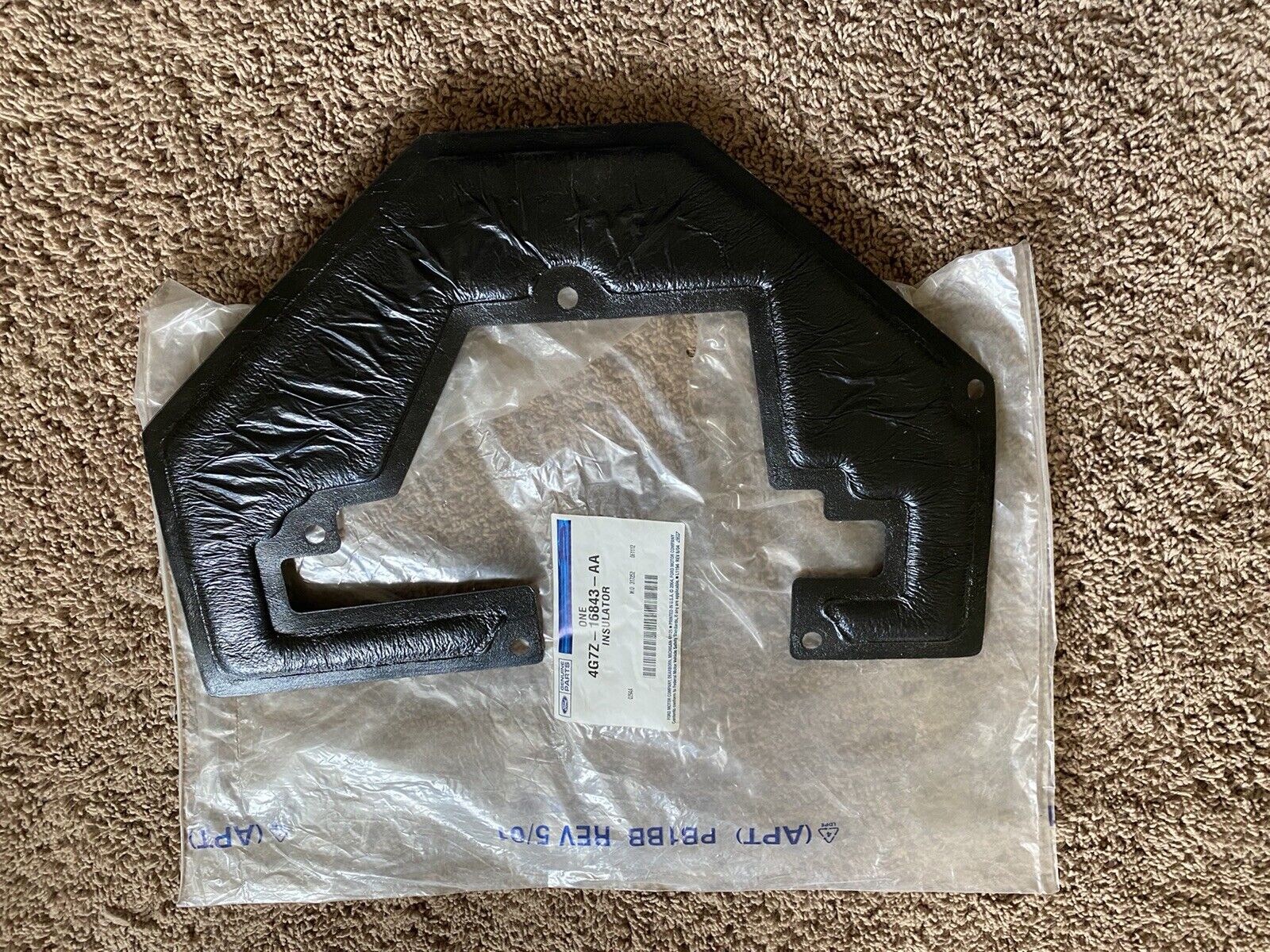 2005-2006 Ford GT Insulation