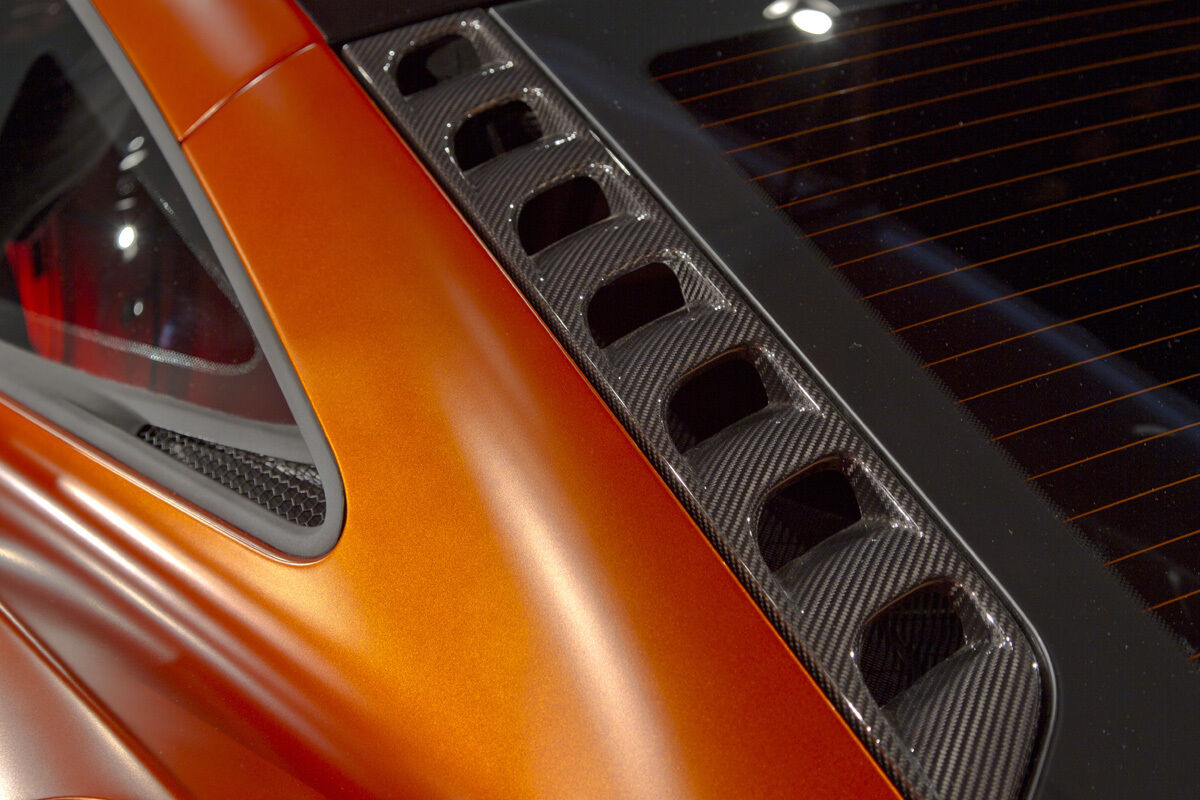 McLaren MP4-12C &  650S Carbon Fiber Rear Window Surround
