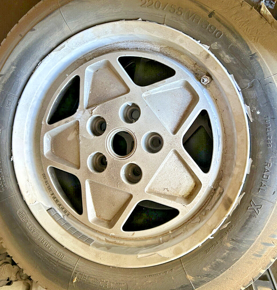 ONE - Used Ferrari Mondial Rear Wheel / Rim 180 TR 390