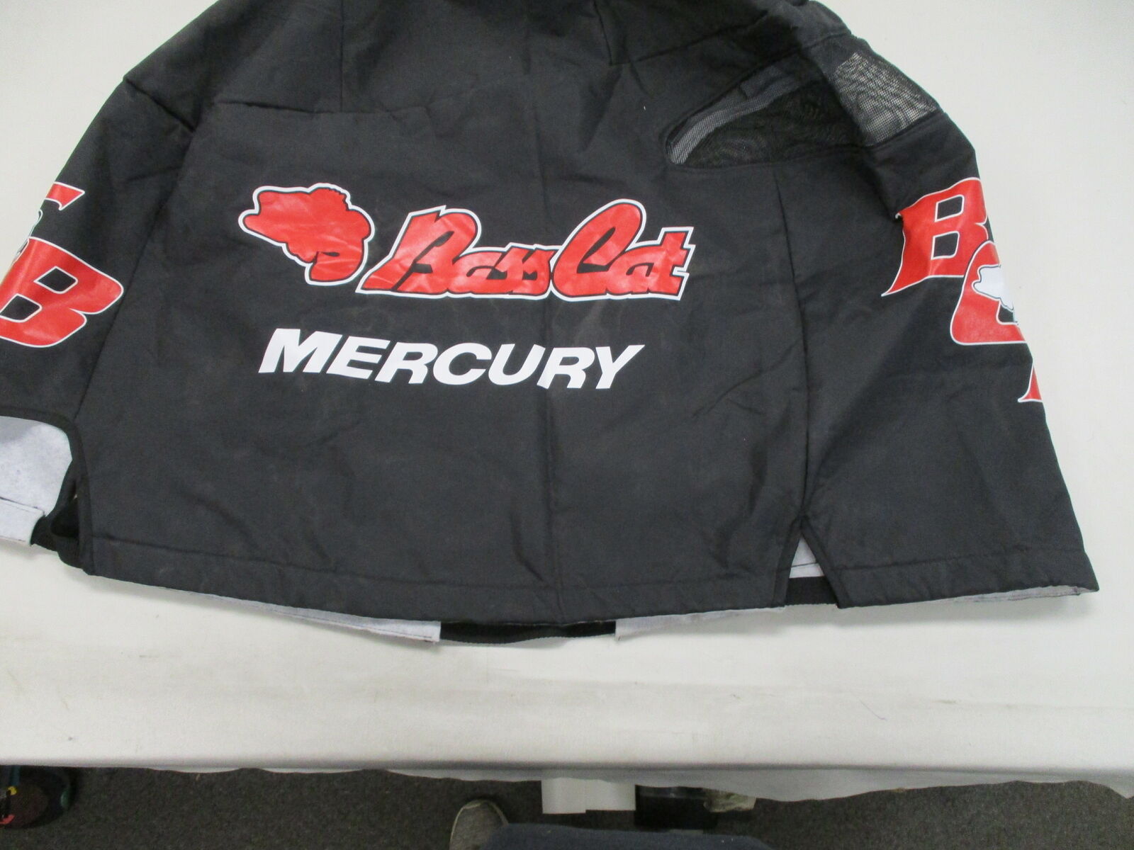 BASS CAT MERCURY OUTBOARD MOTOR HEAD COVER BLACK / RED / WHITE MARINE BOAT