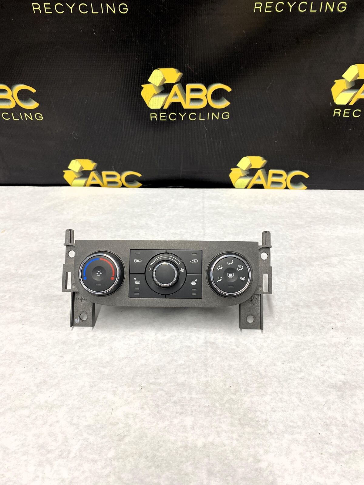 2006 Chevrolet HHR Front Temperature Climate Control Assembly OEM