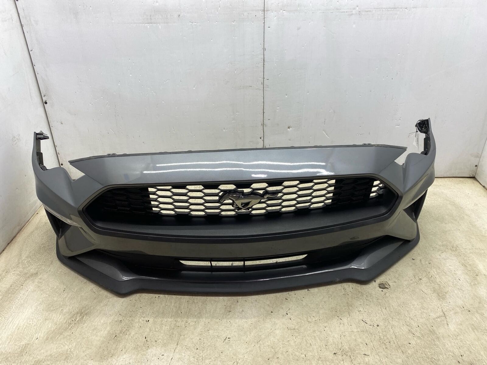 2020-2022 FORD MUSTANG ECOBOOST PREMIUM FRONT BUMPER COVER ASSEMBLY *BLEMISHES*