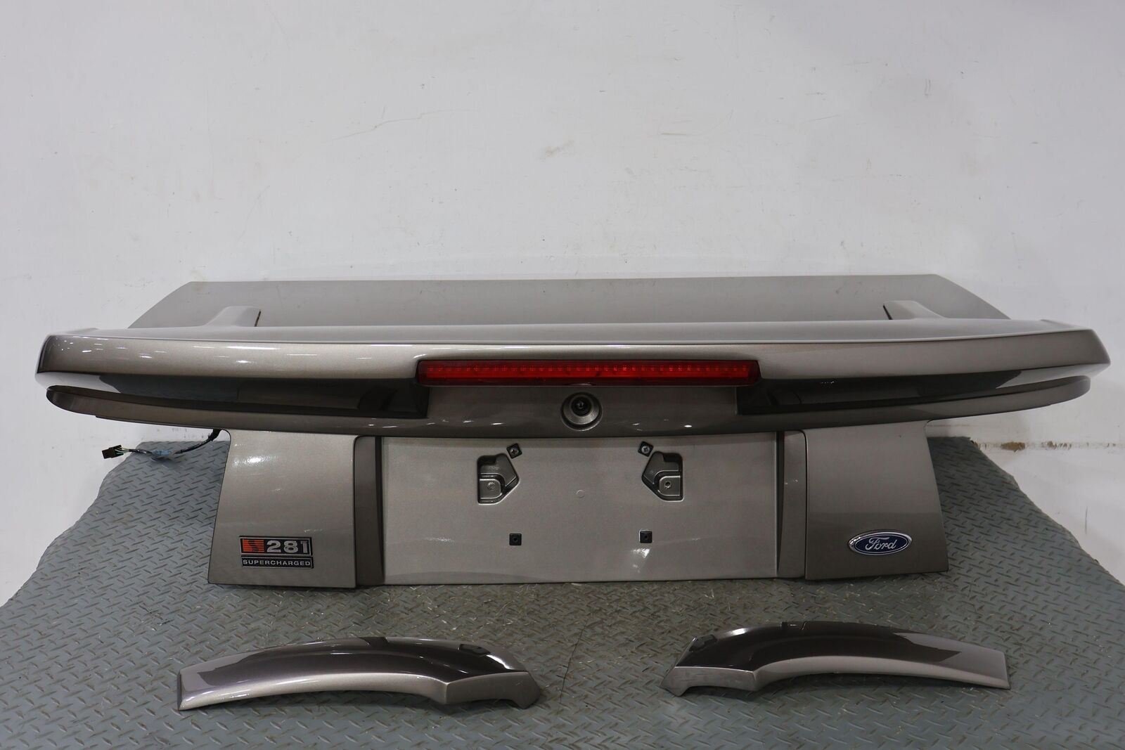 99-04 Ford Mustang Saleen S281 OEM Trunk W/ 3 Piece Spoiler (Mineral Gray TK)
