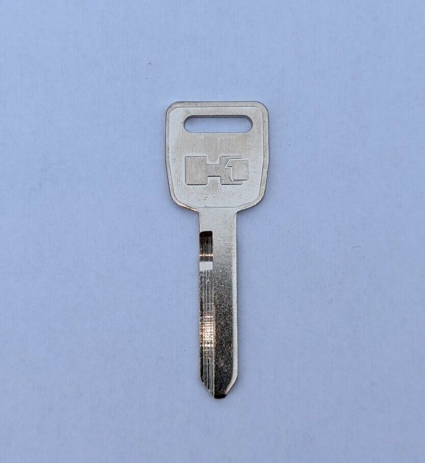 Hummer H1 Key Blank (silver)