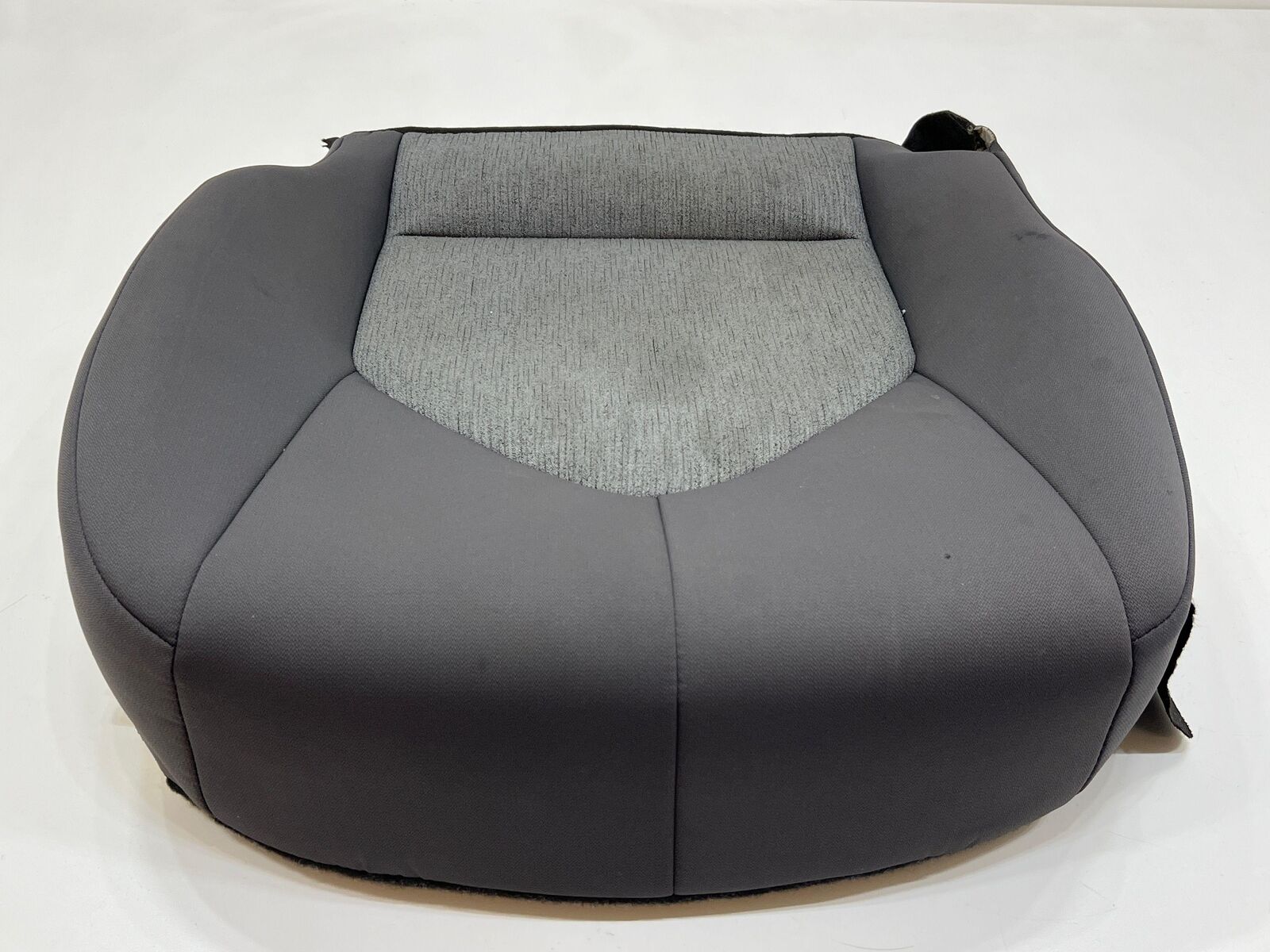 2020 - 2024 TOYOTA CAMRY FRONT RIGHT SIDE SEAT LOWER CUSHION COVER OEM GRAY_FA10