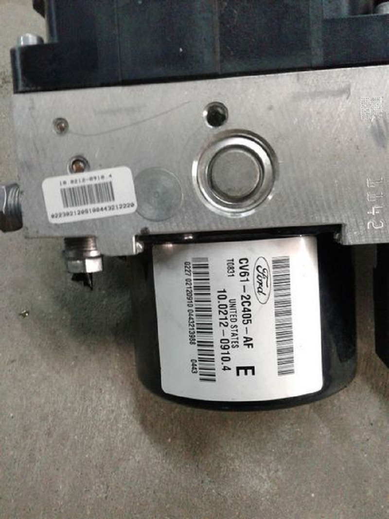 2013-2014-2015 Ford Escape ABS Anti Lock Brake Actuator Pump OEM