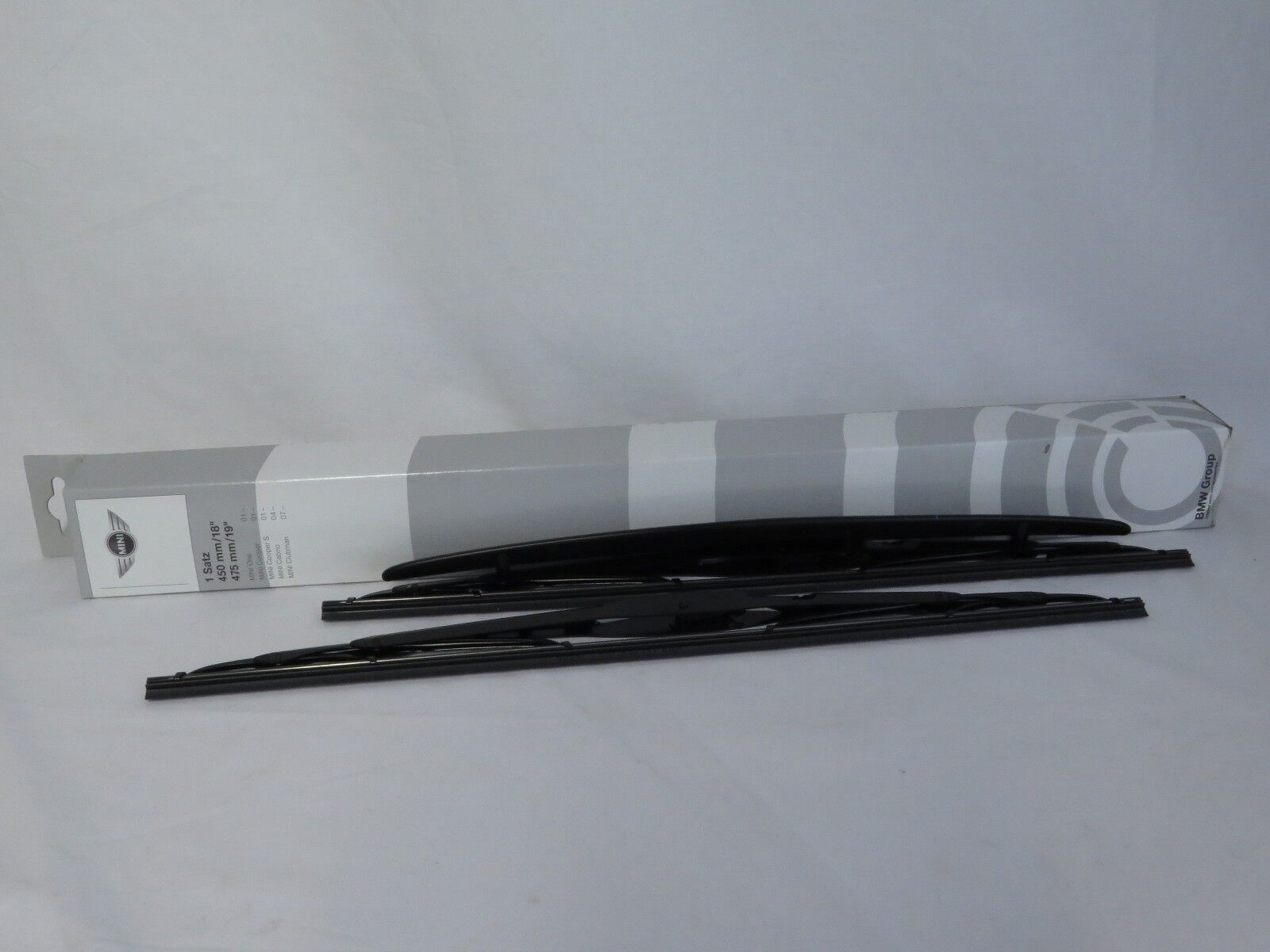 OEM Mini Cooper R50 R52 R53 R55 R56 R57 Windshield Wiper Blade Set 61610028137