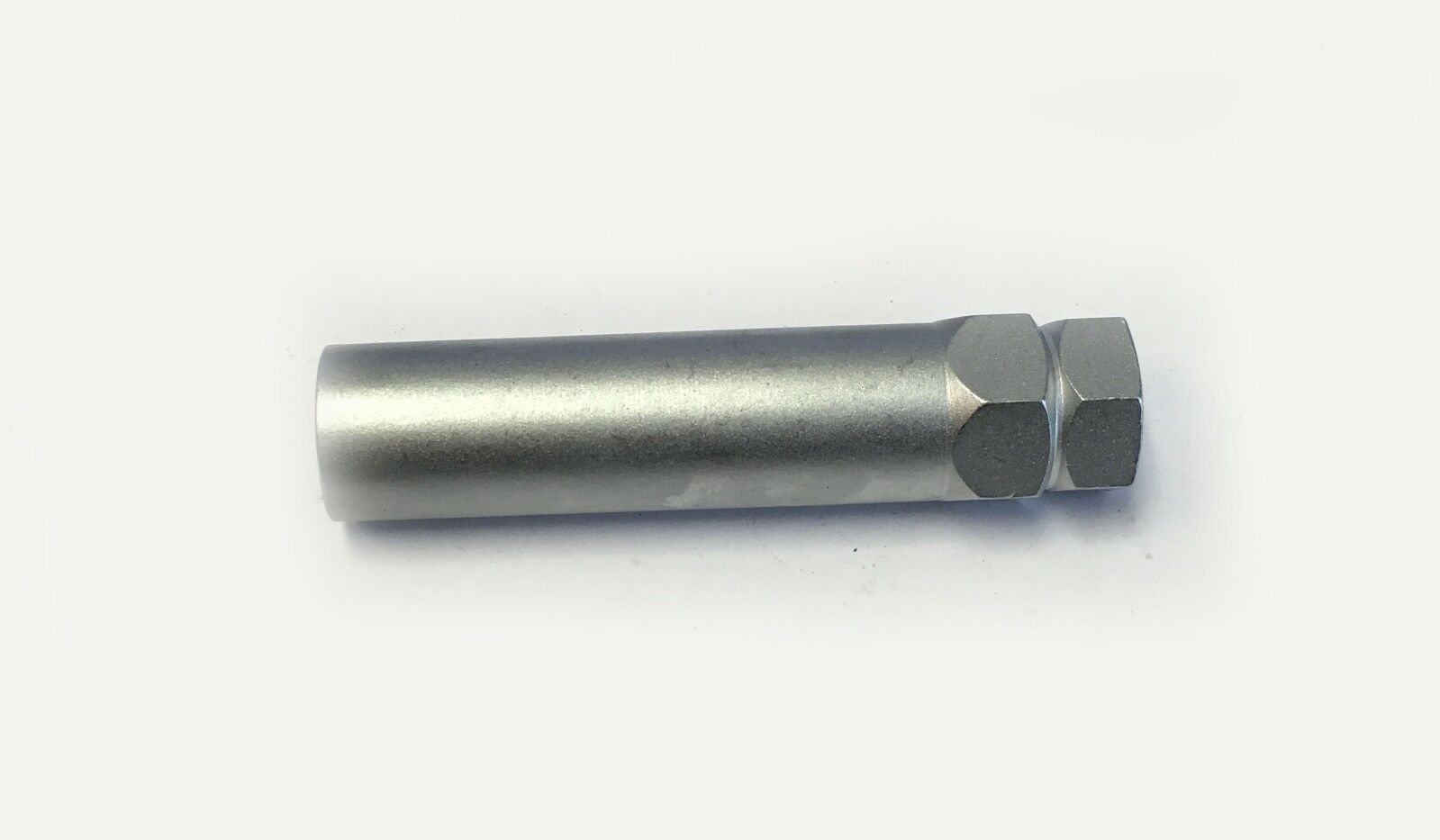 Mr Lug Nuts Key TK640 Spline Drive Lug Nut Key (Silver) 6 Spline Tuner Key Lock