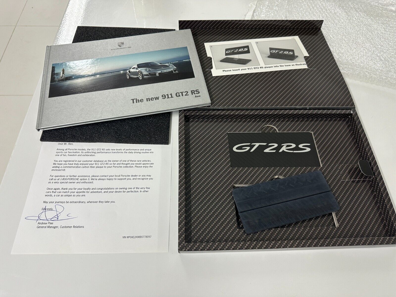 RARE 2010 Porsche 911 GT2 RS Brochure & Carbon Fiber Plakette Gift Original W