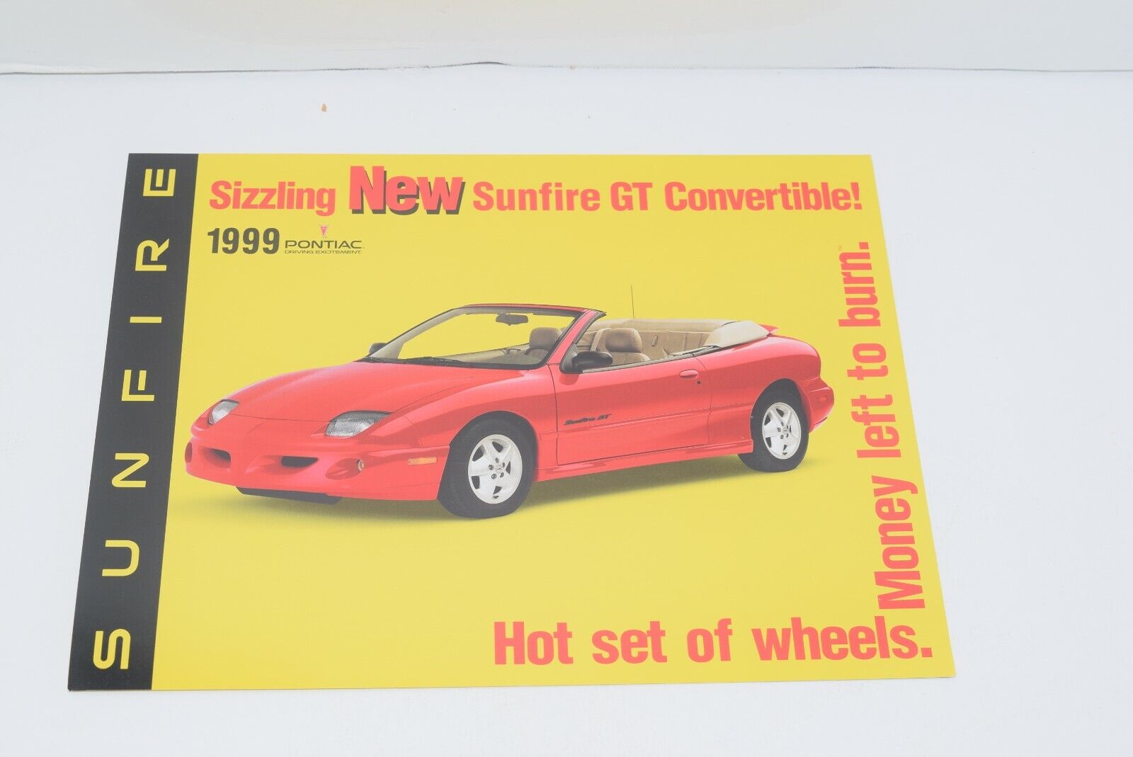 Vintage 1999 Pontiac Sunfire GT Convertible Auto Dealership Sales Brochure