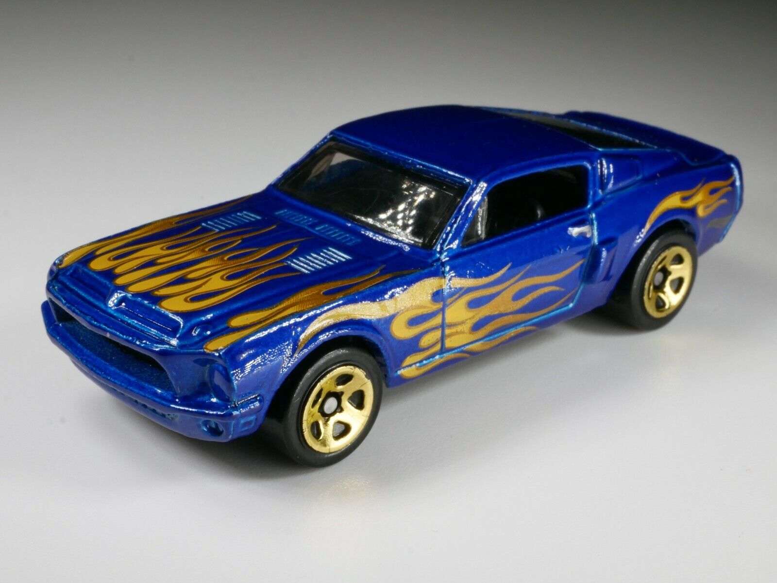 1968 Shelby GT500 1/64 Scale DIECAST DIORAMAS    Car Blue / Yellow Flames