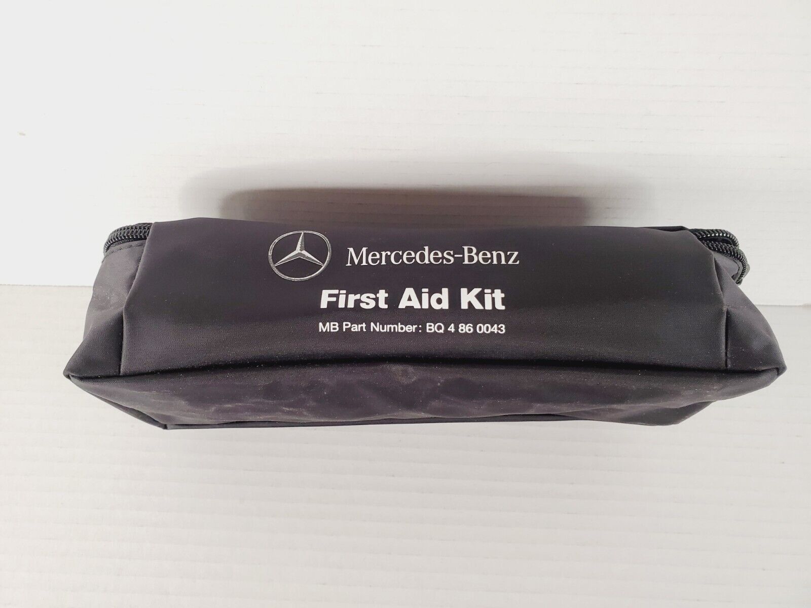 Genuine Factory Mercedes Benz Medical First Aid Kit OEM Q 4 86 0043