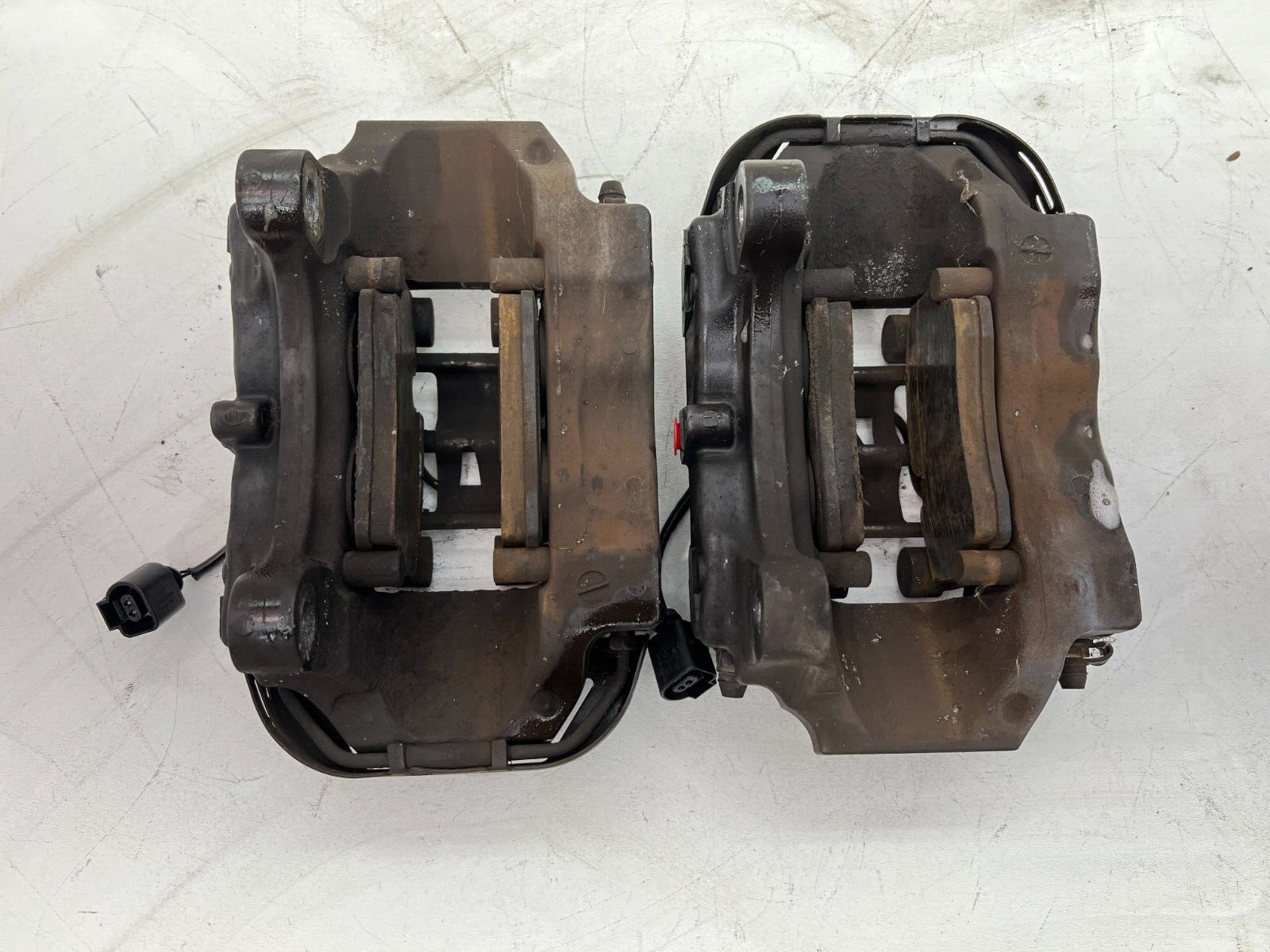 2007-15 Audi Q7 Rear Left And Right Brembo Brake Calipers 20767304