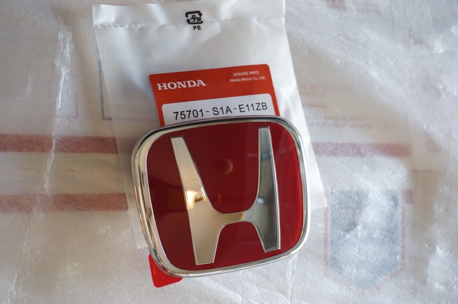 NSX S2000 Prelude RSX Front Rear Honda JDM Red H Emblem Badge Type R AP1 AP2 BB7