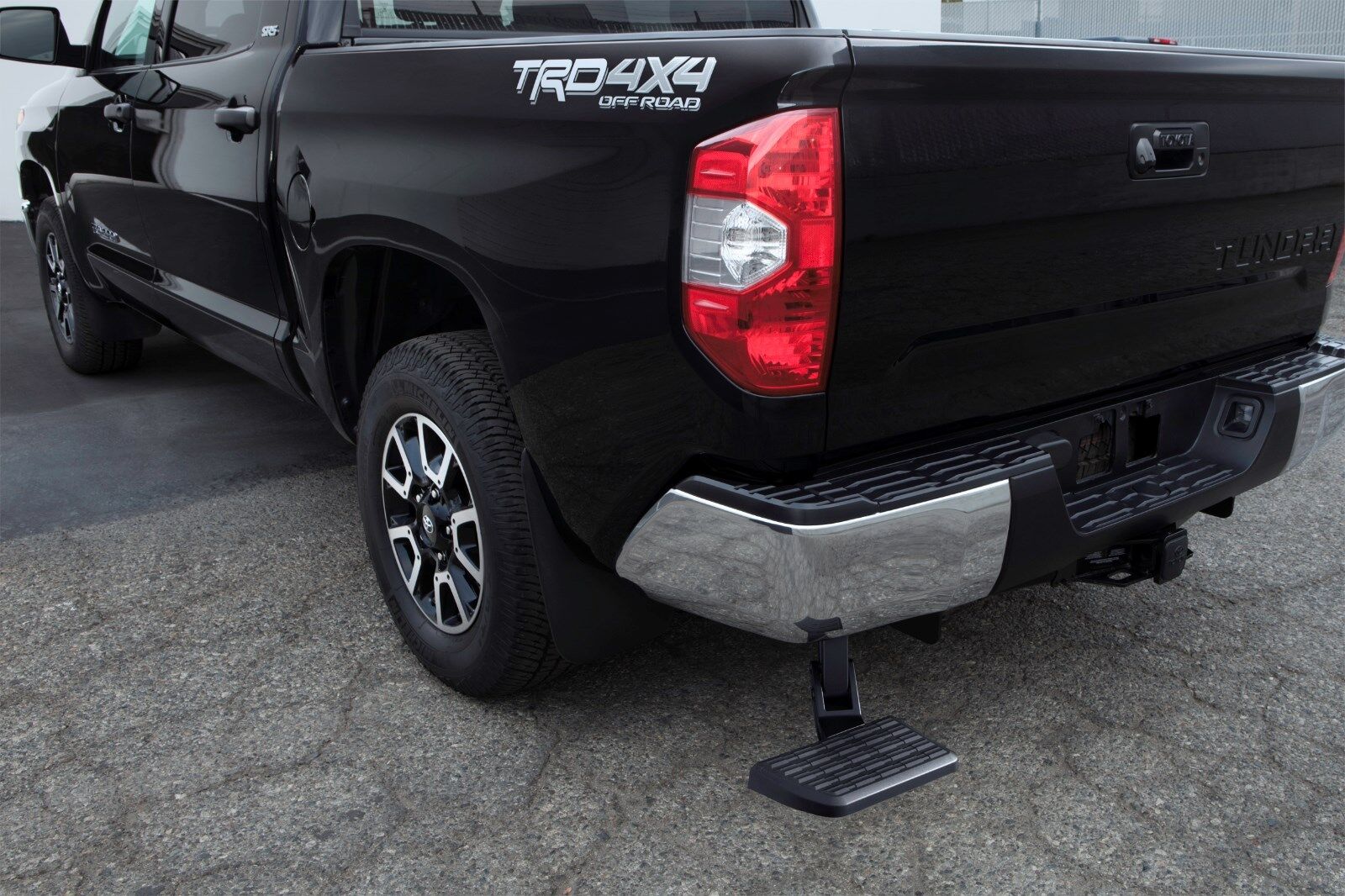 Toyota Tundra 2014 - 2021 Bumper Bed Step Kit - OEM NEW