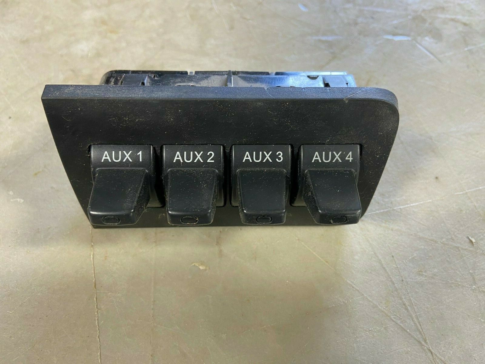 08-10 Ford F-250 F-350 Super Duty OEM Auxiliary AUX Switch OEM 8C3T-13D734