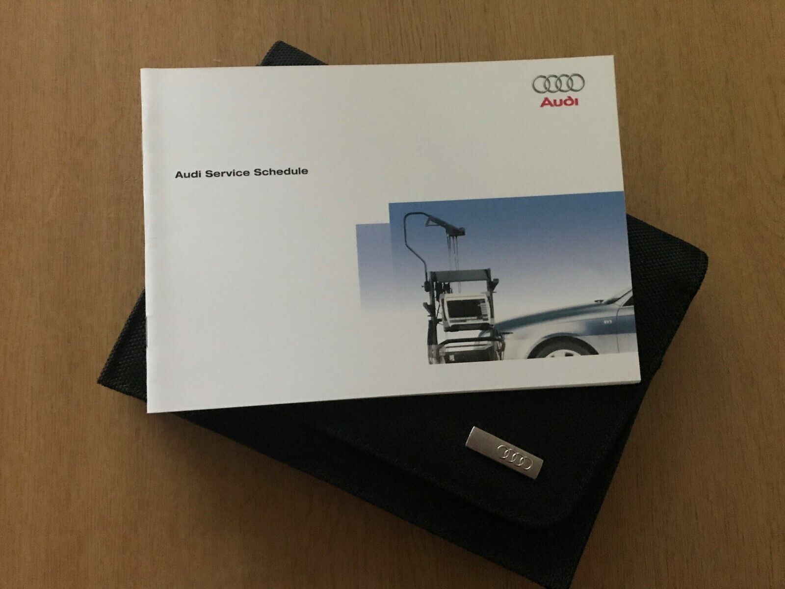 AUDI SERVICE BOOK GENUINE BRAND NEW FOR ALL MODELS PETROL AND DIESEL A3 A4 A5 A6