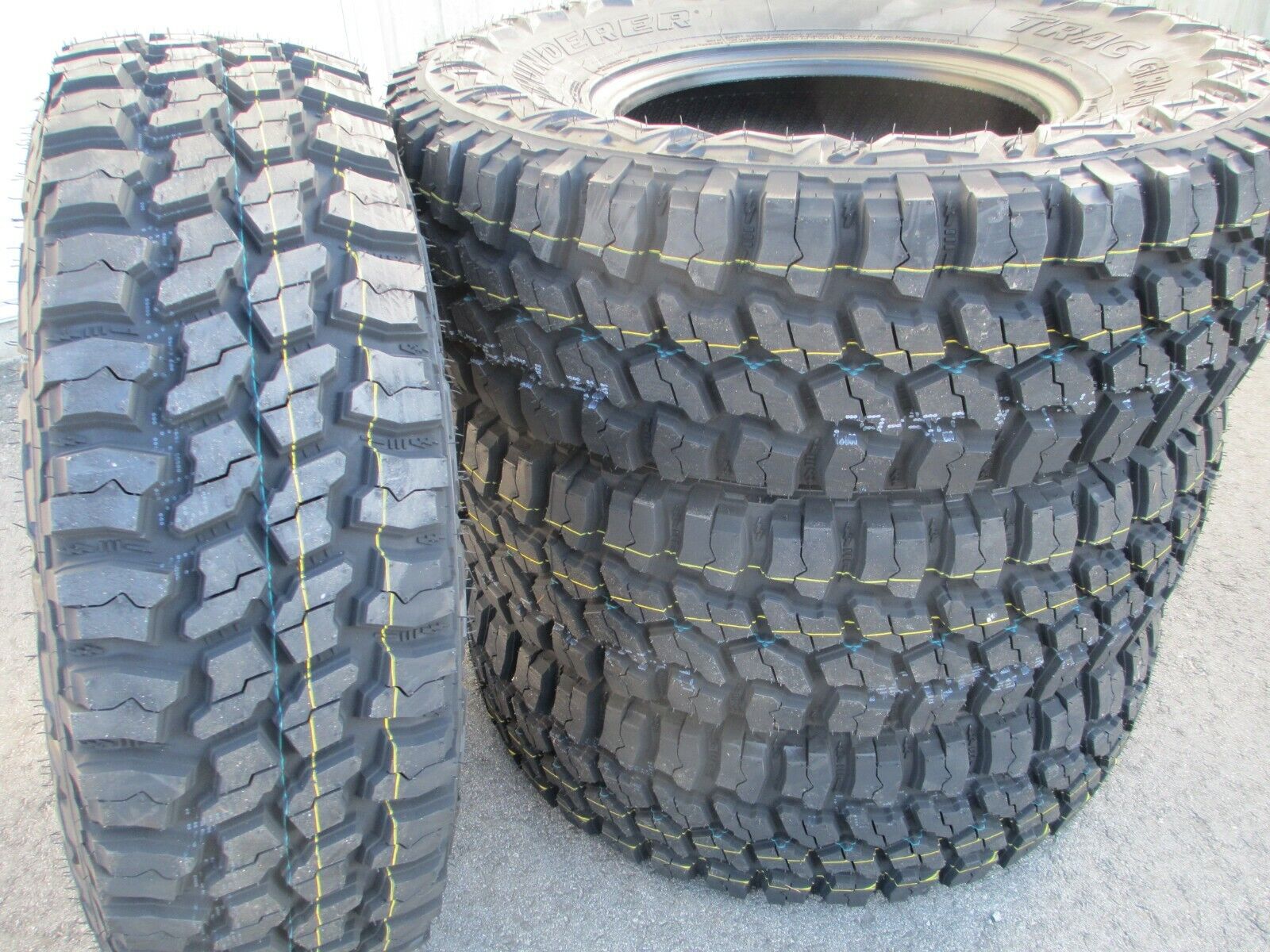 4 New 285/75R16 inch Thunderer Trac Grip Mud  M/T Tires 75 16 2857516 R16 75R MT