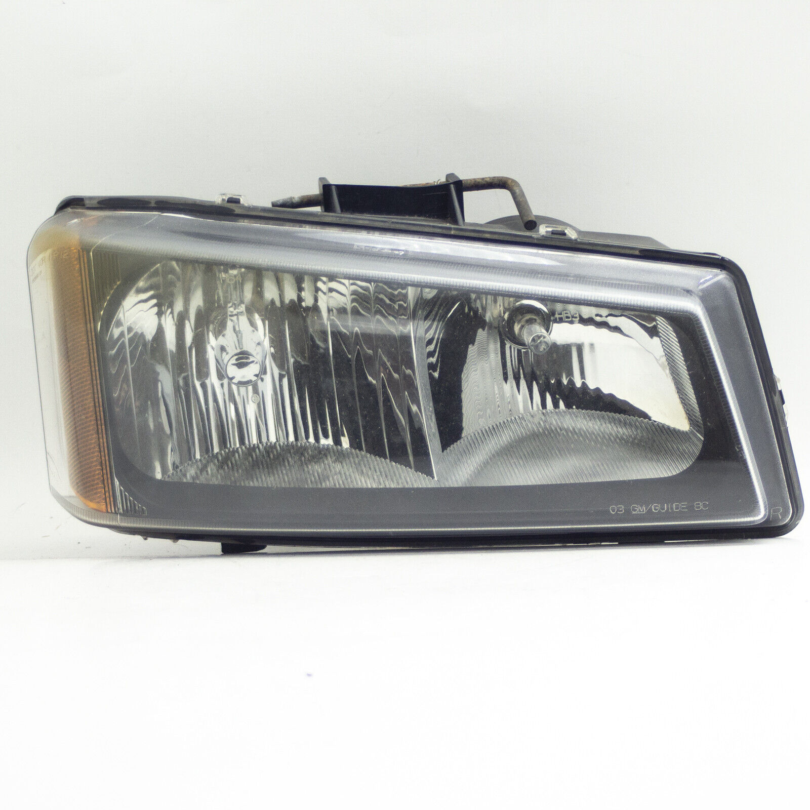 05-06 Chevy Silverado 1500 2500 Headlight Lamp Front Right Passenger 10396912