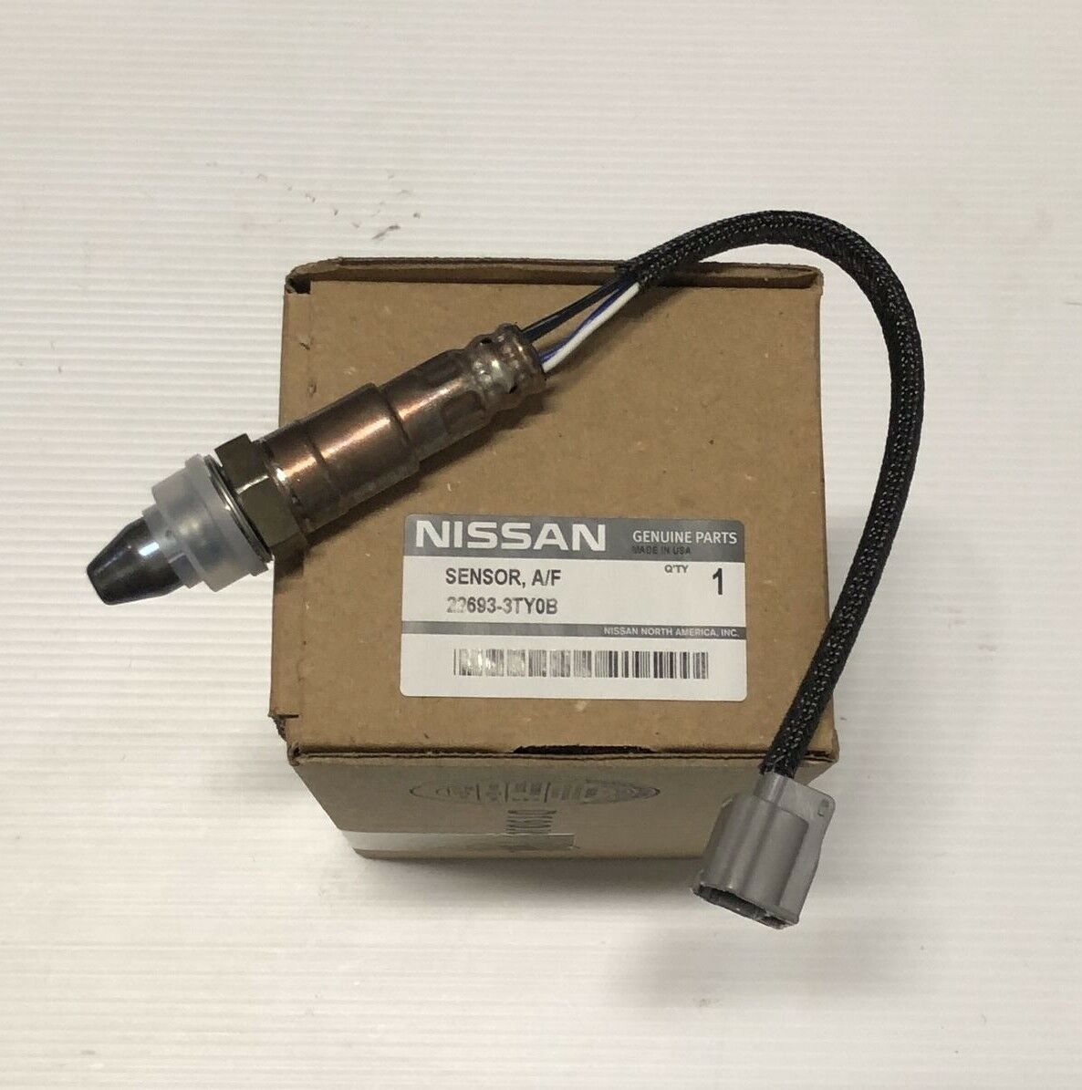 Genuine OEM Nissan 22693-3TY0B Oxygen Sensor 13-18 Altima w/California Emissions