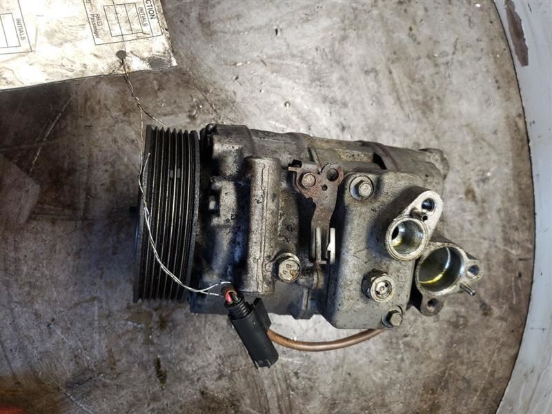 AC Compressor Fits 08-10 BMW 535i 1067690