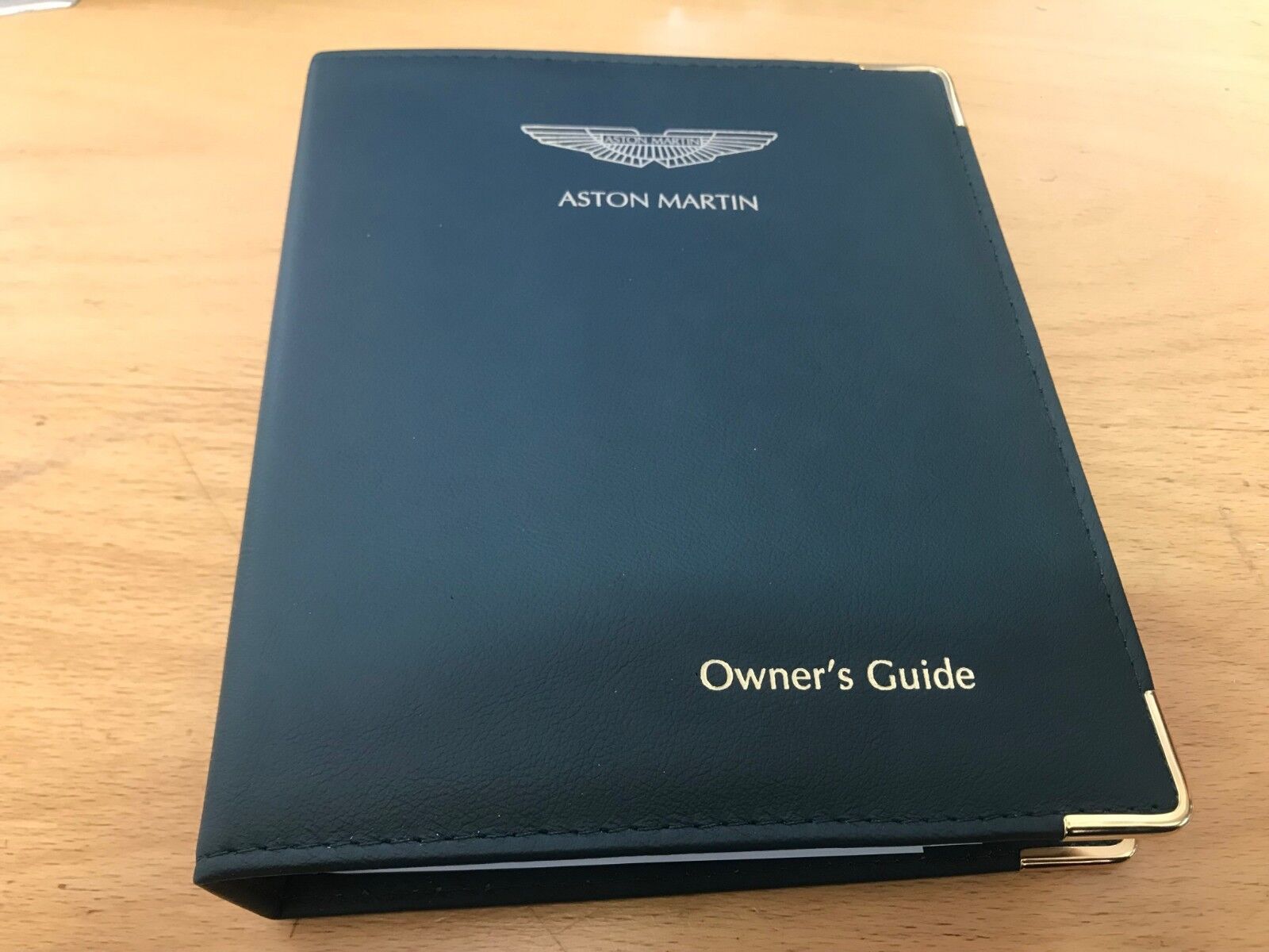 Aston Martin DB7 i6 Owner\'s Guide