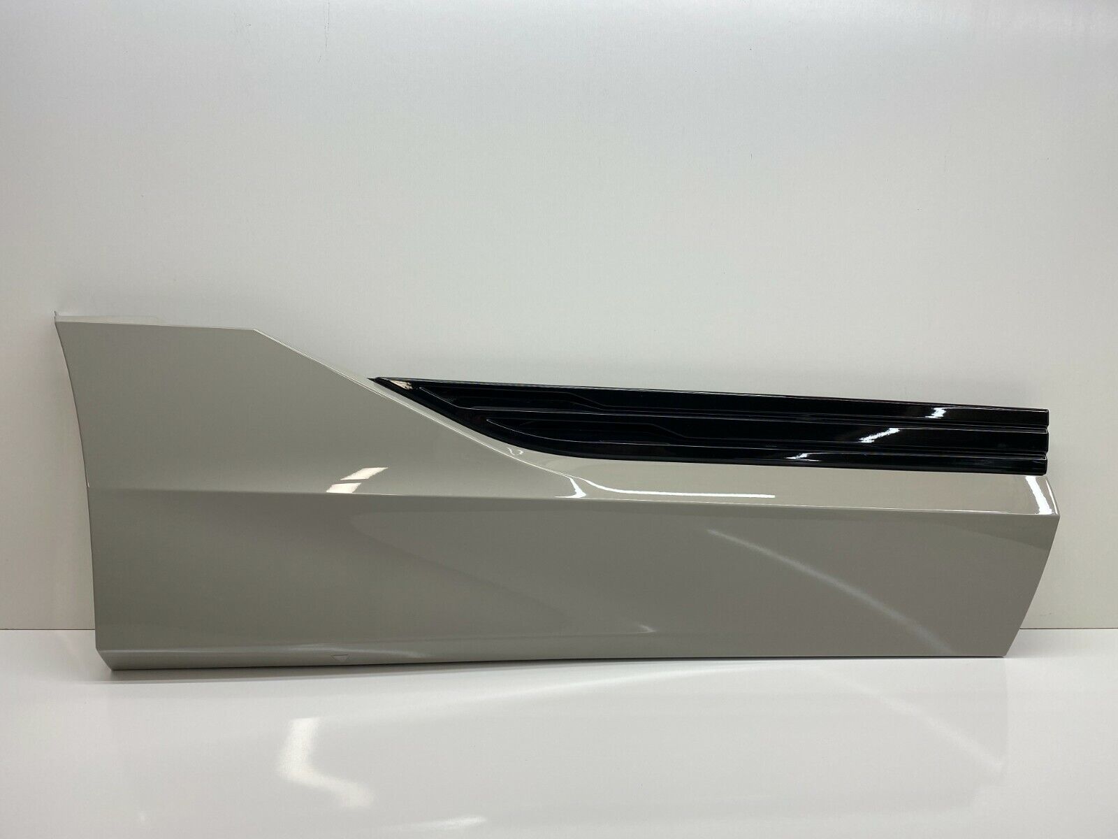 Audi E-Tron Quattro OEM Right Rear Door Lower Molding 2019 2020 2021