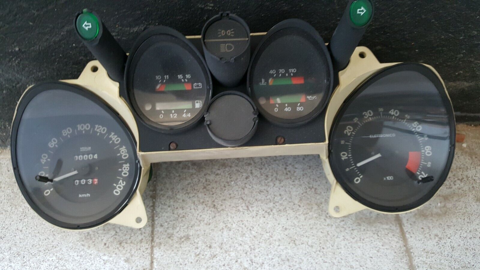 Instrument Cluster Odometer Dashboard Lancia Beta Trevi Original 82356314