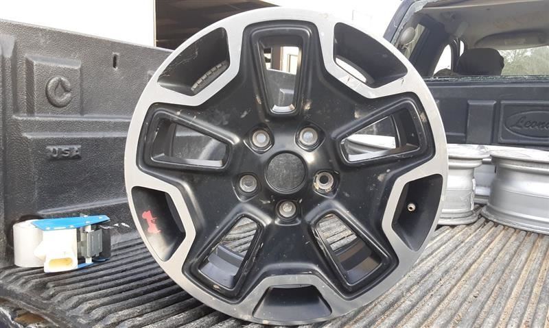 WRANGLER Wheel FITS 13-16 WITH MACHINED ACCENT 460277