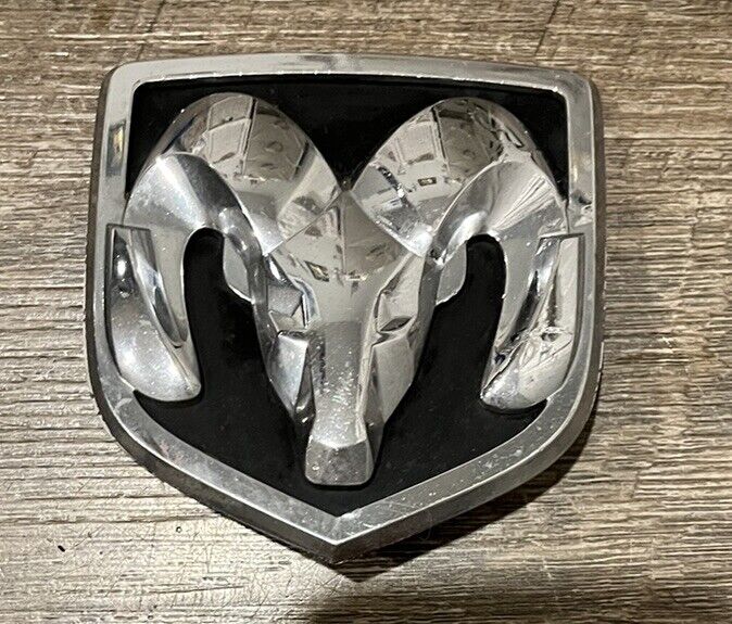 08 09 10 DODGE Grand Caravan Front Grille Emblem Badge Ram Head Logo OEM 30091