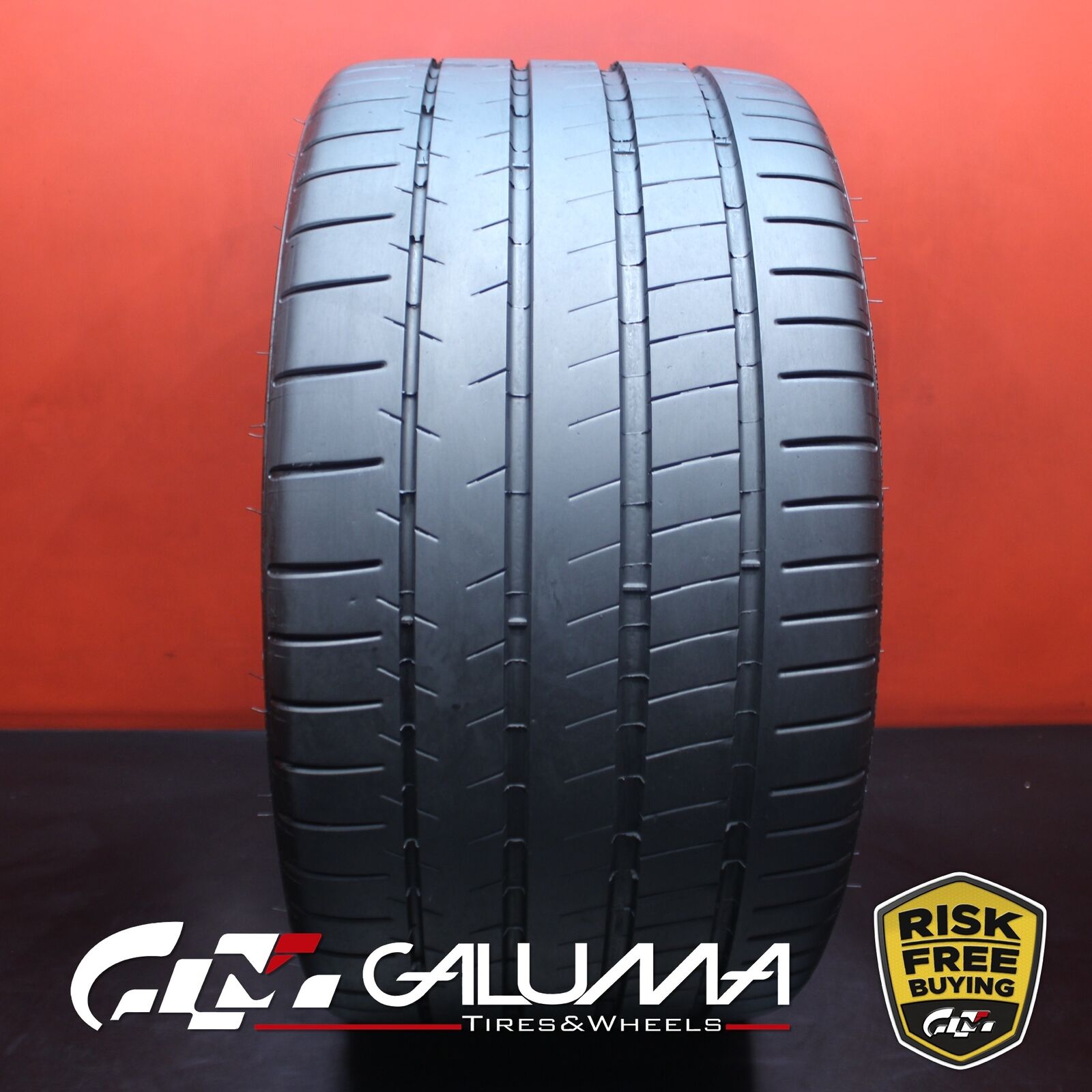 1 (One) Tire LikeNEW Michelin Pilot Super Sport 305/30ZR20 305/30/20 103Y #78337