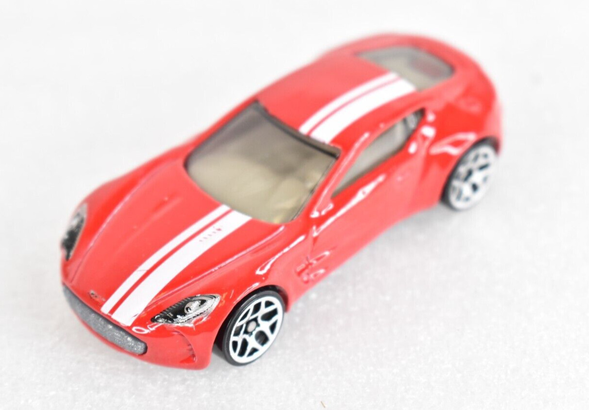LOOSE 2020 HOT WHEELS 1:64 RED ASTON MARTIN ONE-77 WHEEL SWAP REAL RIDERS