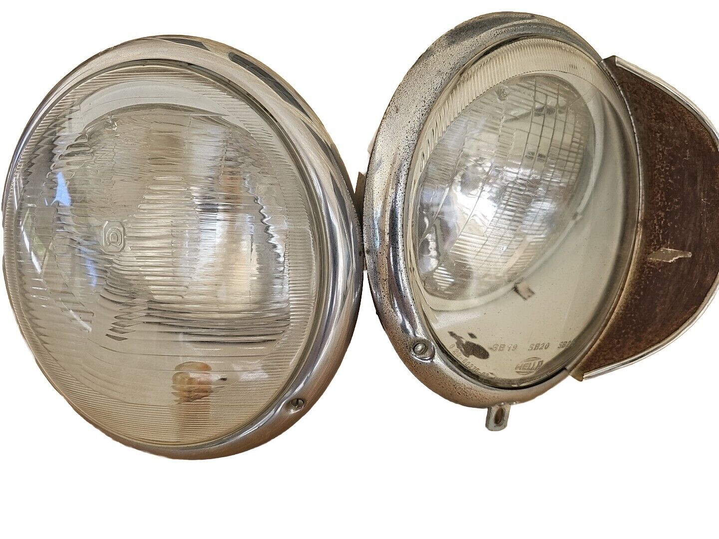  VW OEM Bug Beetle, Bus, Volkswagen 1960’s Headlight Lens, Assemble pair