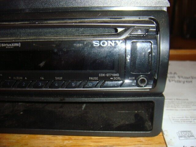 SONY CAR RADIO CDX GT710 HD USED TESTED WORKING