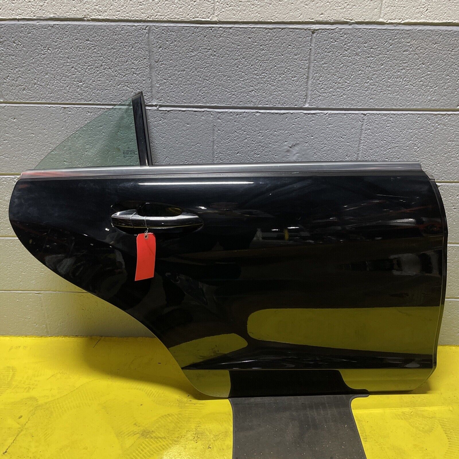 🚘12-16 W218 MERCEDES  CLS550 REAR RIGHT PASSENGER SIDE DOOR SHELL *note⚡️