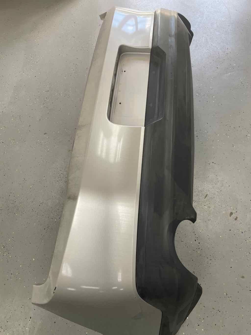 Ford Rear Bumper Assembly W Dual Exhaust Silver OE Fits FORD MUSTANG 2010-2012